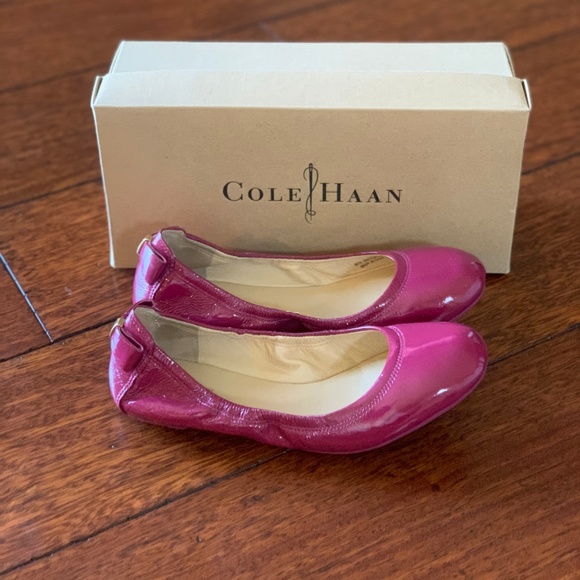 Cole Haan Manhattan Bow (Waterproof) - Picture 3 of 6